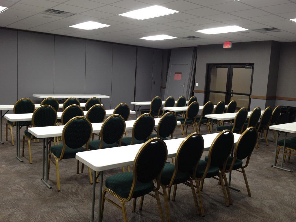 Boarders Inn & Suites By Cobblestone Hotels - Grand Island Luaran gambar